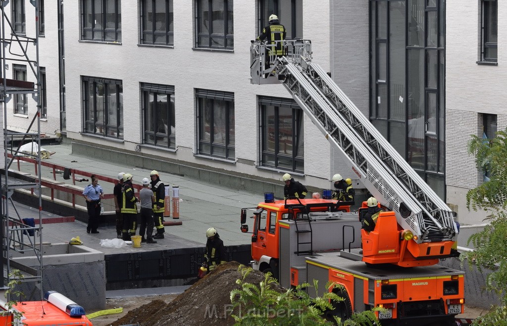 Fassadenfeuer Baustelle Koeln Kalk Dillenburgerstr P32.JPG - Miklos Laubert